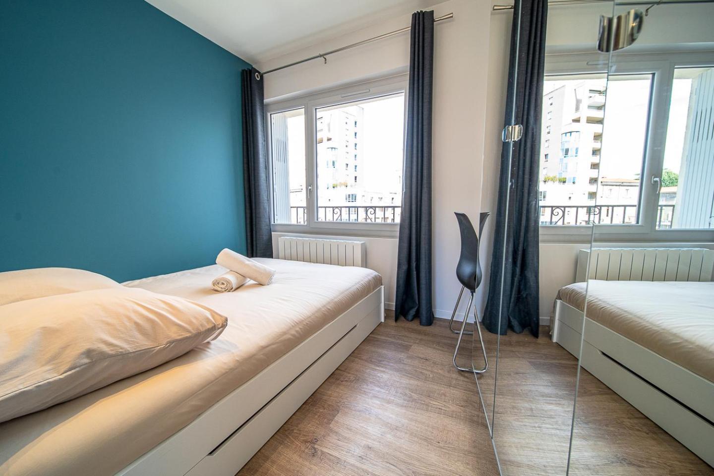 Le Lumiere T2- Metro B Oullins-lyon Centre Apartment *