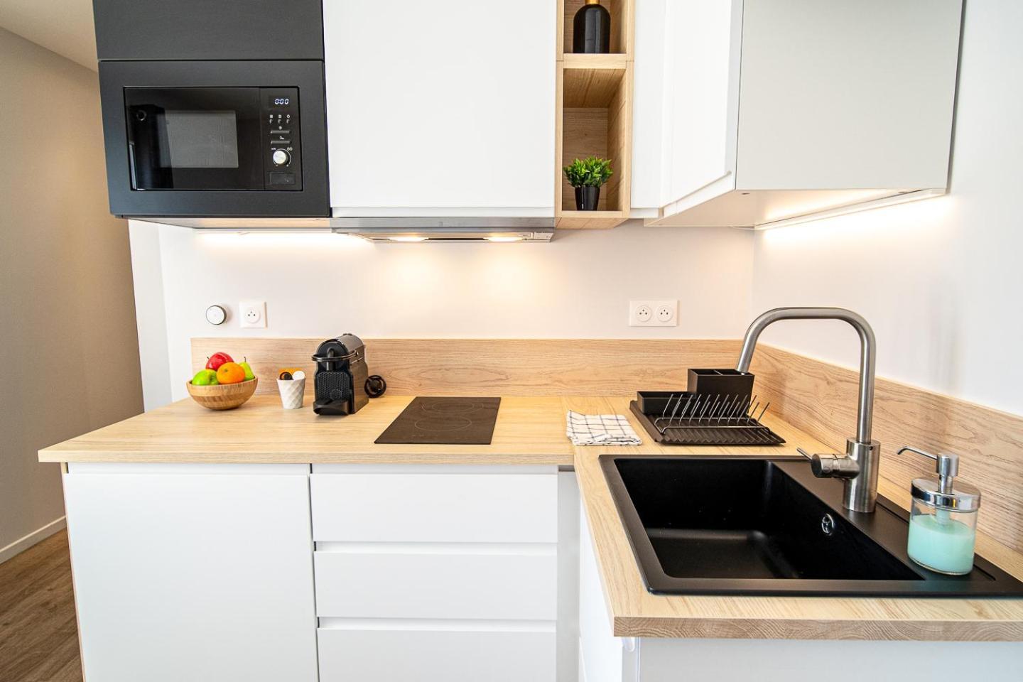 Apartment Le Lumiere T2- Metro B Oullins-lyon Centre *
